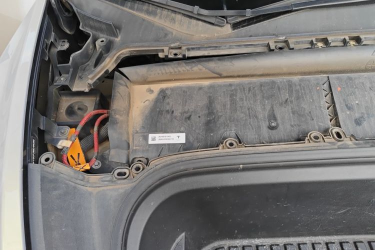 Tesla Model Y 2021 car image #28