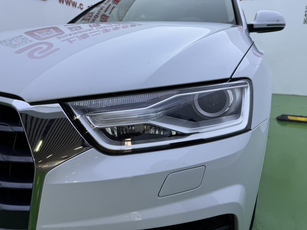 Audi Q3 2016 car image #8