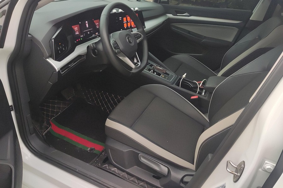 2023 car image #3