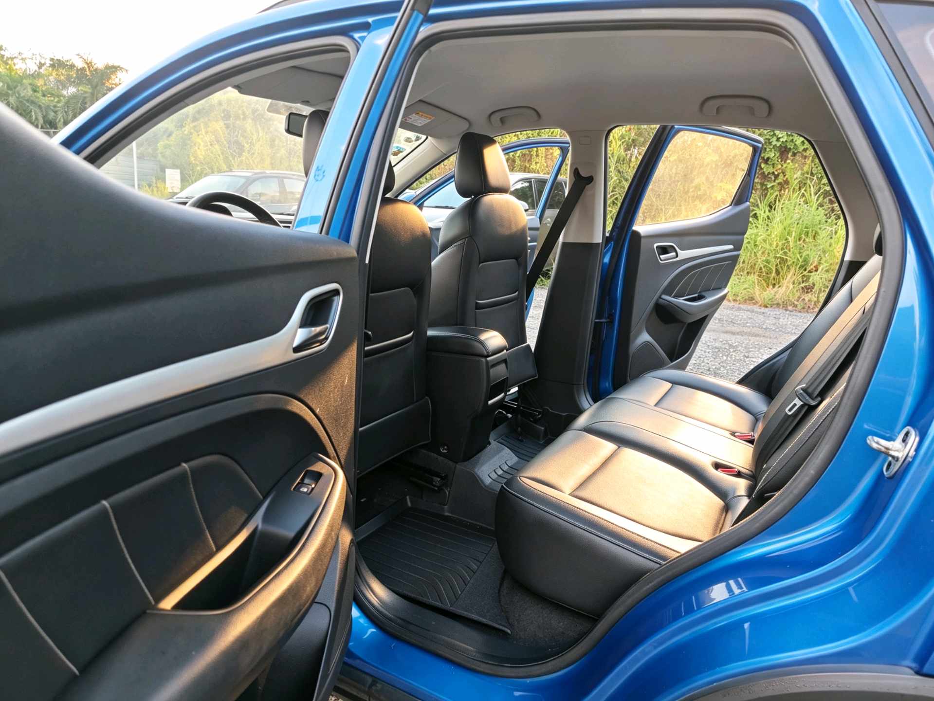 MG ZS 2017 #4 MG ZS 2017 car image #4