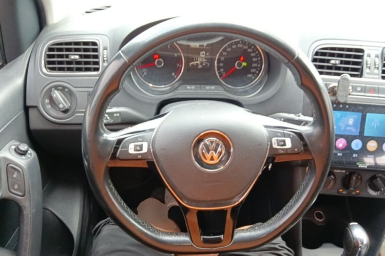 Volkswagen Polo 2016 #15 Volkswagen Polo 2016 car image #15