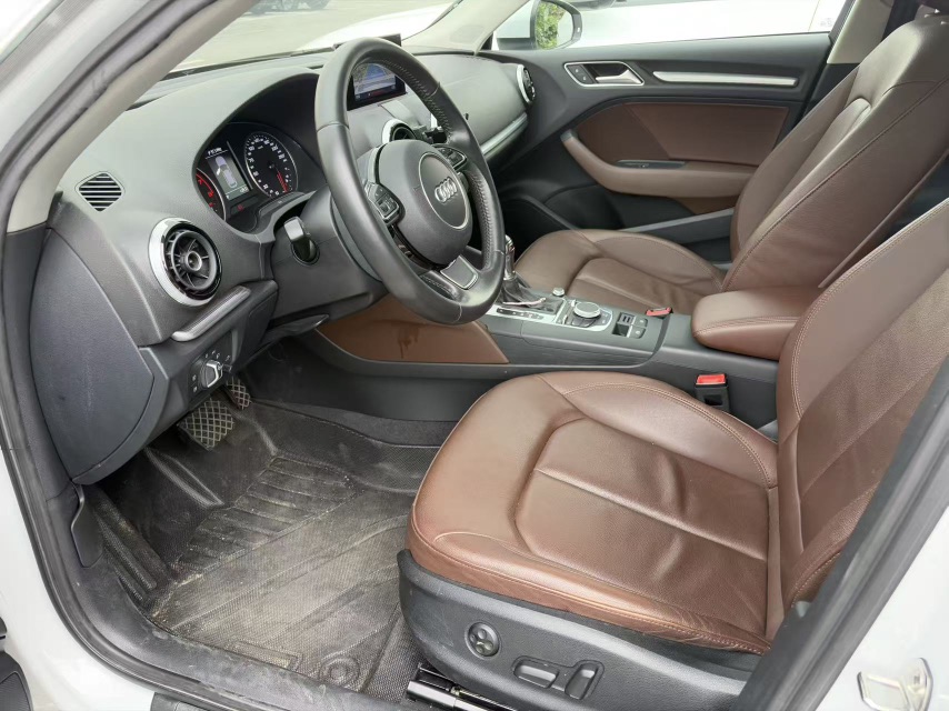 Audi A3 2016 car image #3