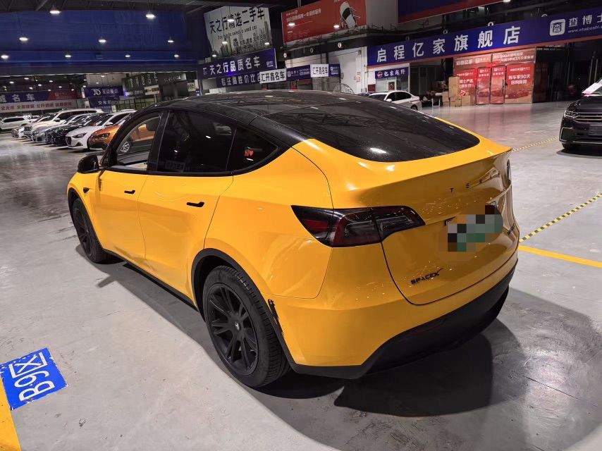 Tesla Model Y 2022 #3 Tesla Model Y 2022 car image #3