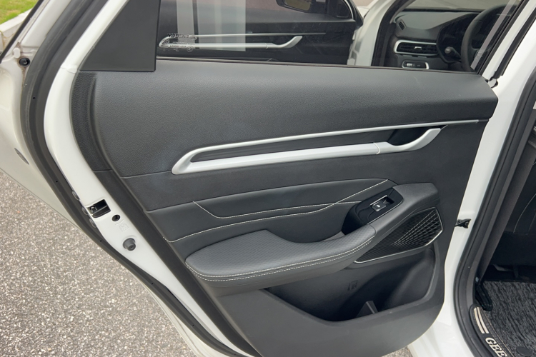GEELY Emgrand 2024 #21 GEELY Emgrand 2024 car image #21