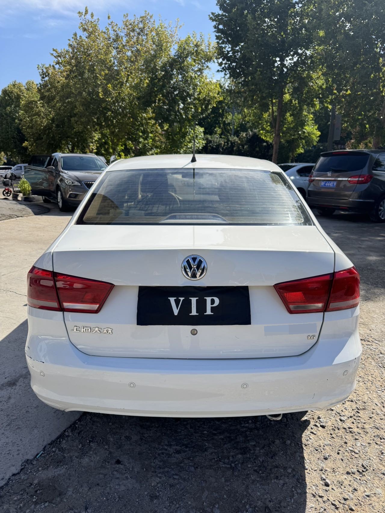 Volkswagen Santana 2014 car image #7
