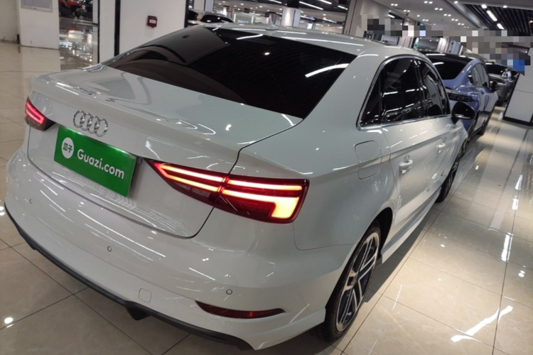 Audi A3 2019 car image #7