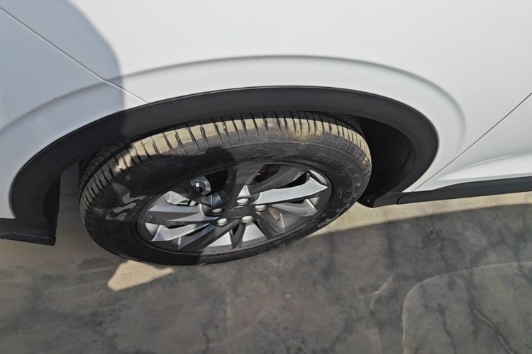 GEELY Coolray 2025 #9 GEELY Coolray 2025 car image #9
