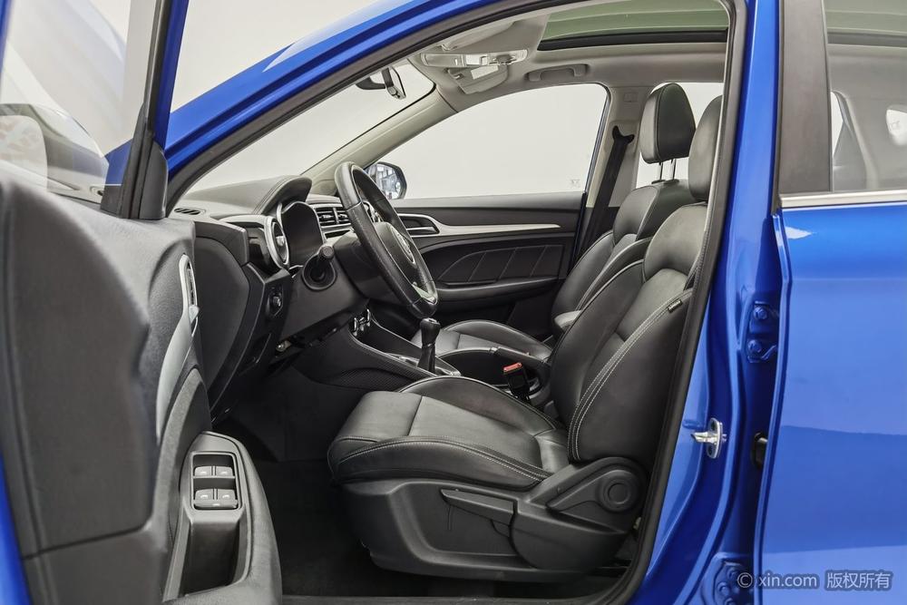 MG ZS 2017 #16 MG ZS 2017 car image #16