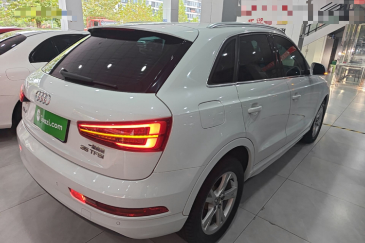 Audi Q3 2018 #7 Audi Q3 2018 car image #7
