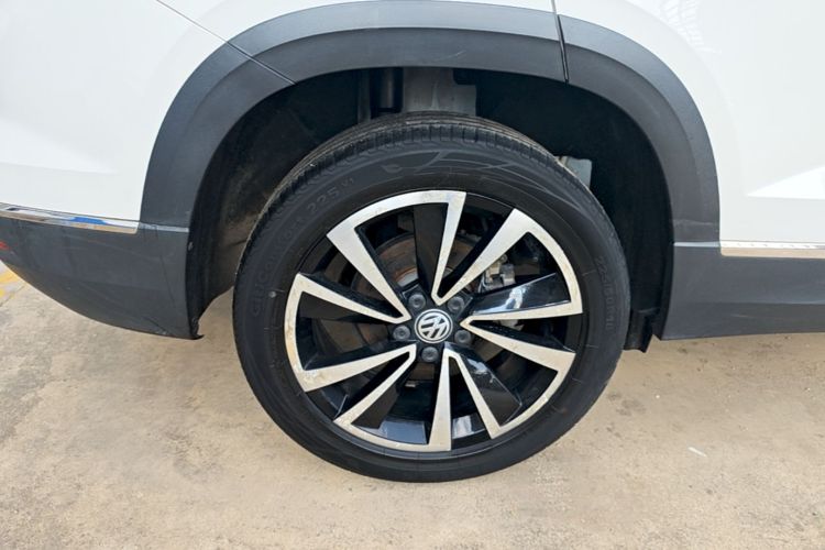 Volkswagen Tharu 2020 car image #10