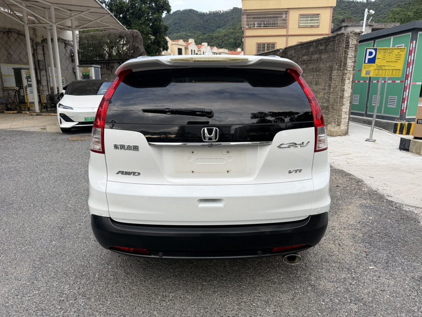 Honda CR-V 2014 #3 Honda CR-V 2014 car image #3