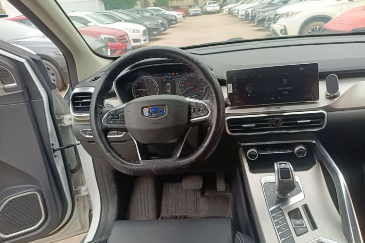 GEELY Coolray 2019 car image #10