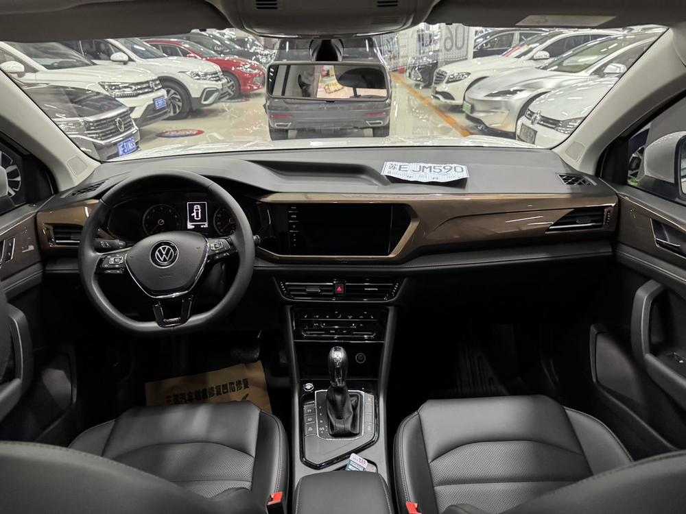 Volkswagen Tharu 2022 car image #7
