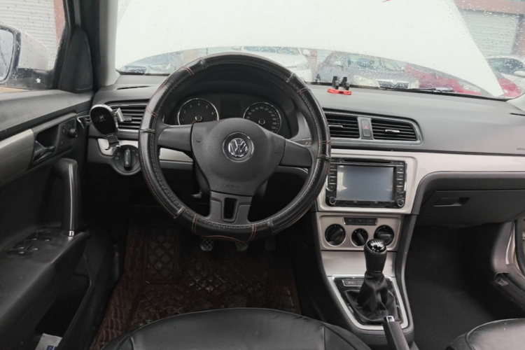 Volkswagen Lavida 2016 car image #11
