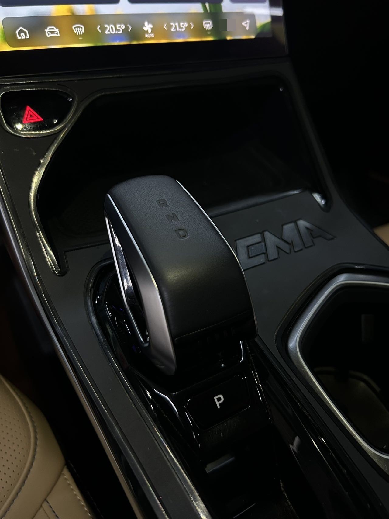 GEELY Boyue L 2023 car image #6