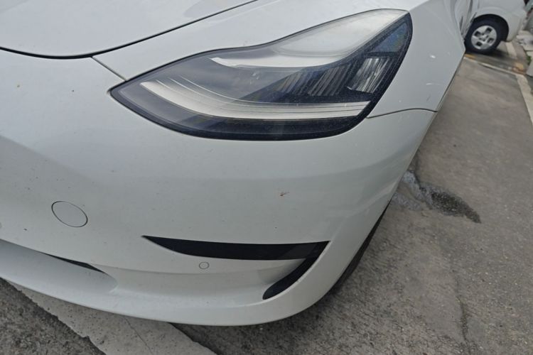 Tesla Model 3 2020 car image #23