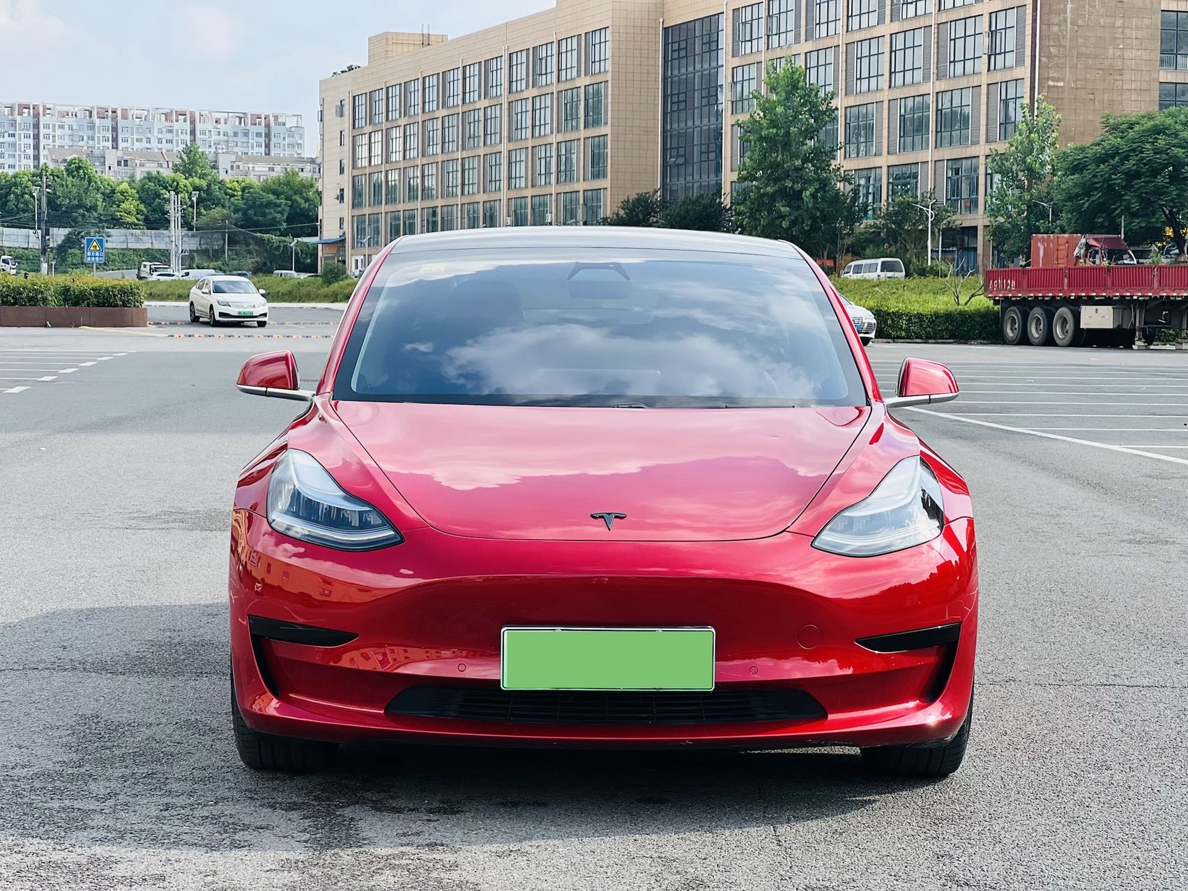 Tesla Model 3 2020 car image #2