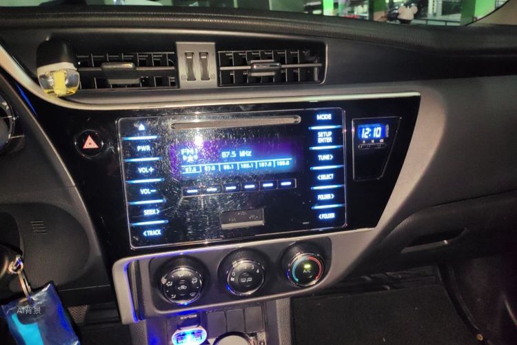 Toyota Corolla 2018 #15 Toyota Corolla 2018 car image #15