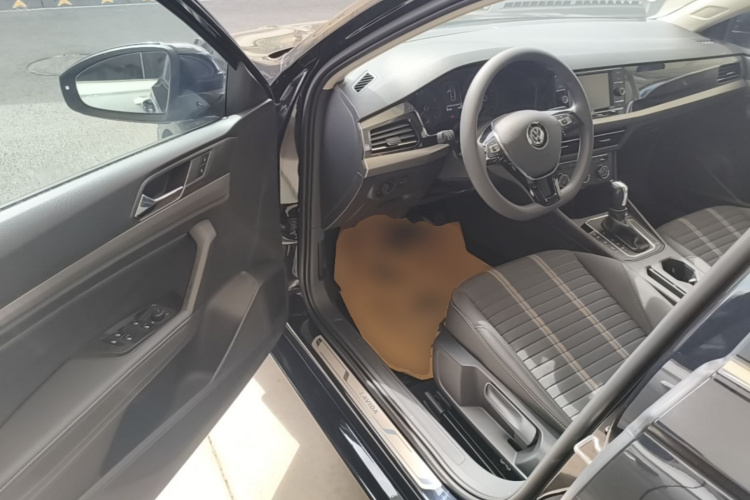Volkswagen Lavida 2021 car image #12