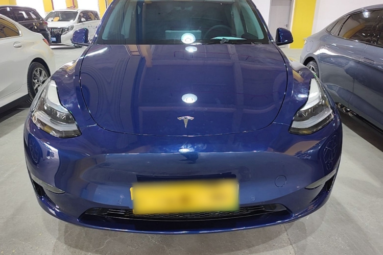 Tesla Model Y 2022 #3 Tesla Model Y 2022 car image #3