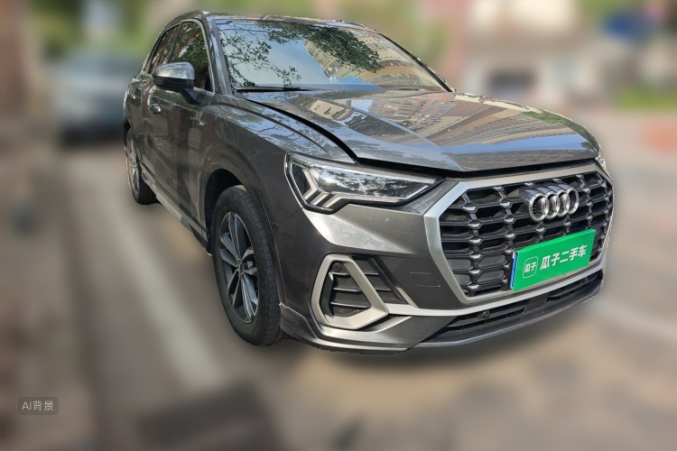 Audi Q3 2020 car image #4