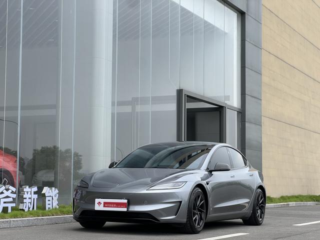 Tesla Model 3 2024 #18 Tesla Model 3 2024 car image #18