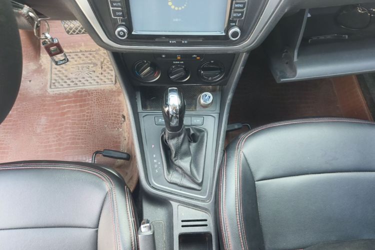 Volkswagen Lavida 2016 car image #14