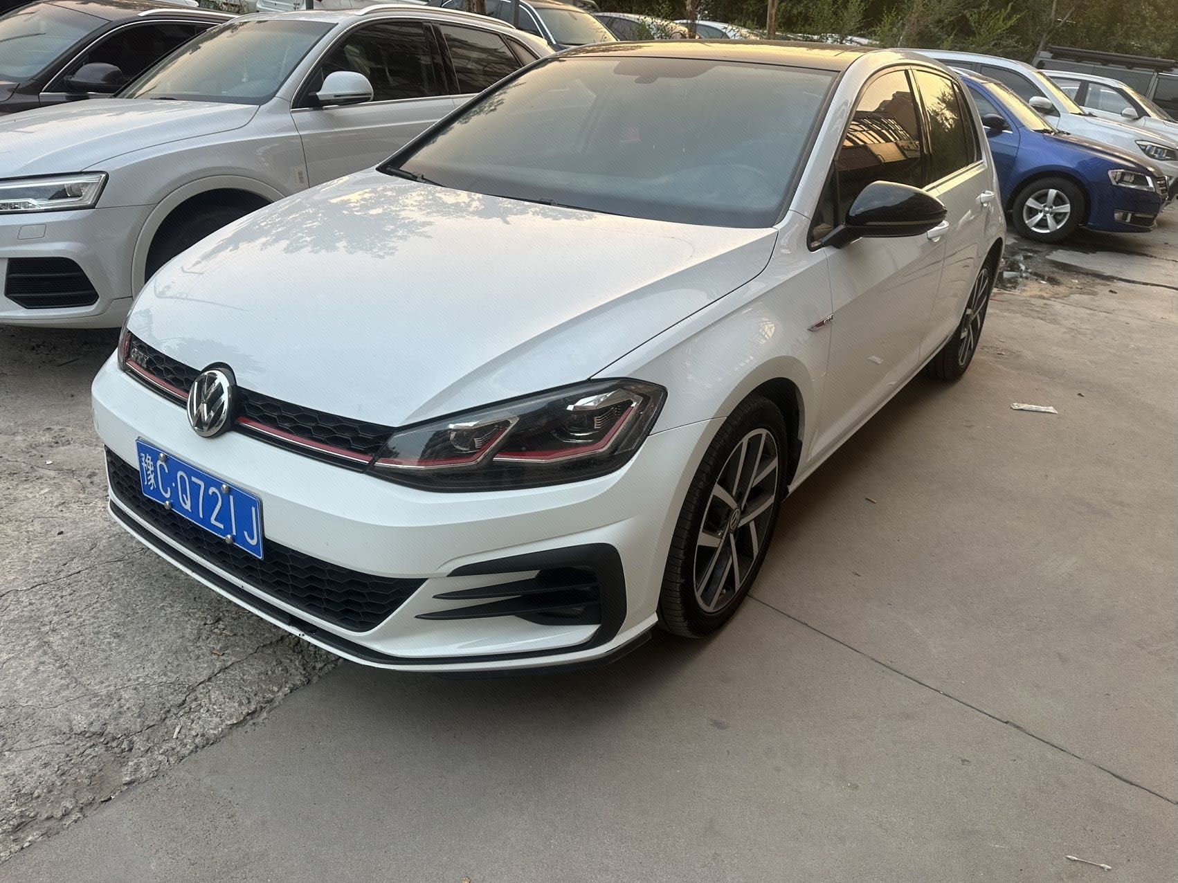 2019 2019 car image