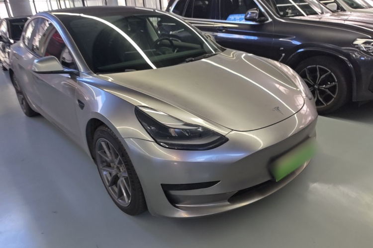 Tesla Model 3 2022 car image #4