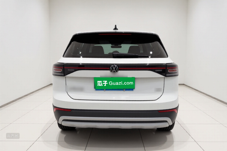 Volkswagen Tharu 2025 car image #6
