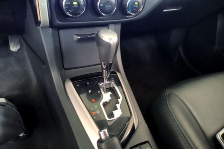 Toyota Corolla 2017 car image #18