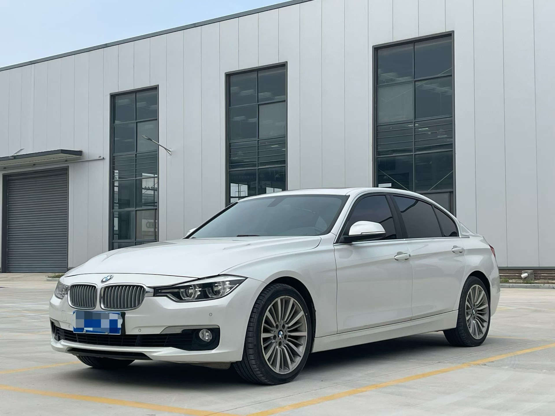 BMW 3 Series 2018 BMW 3 Series 2018 car image