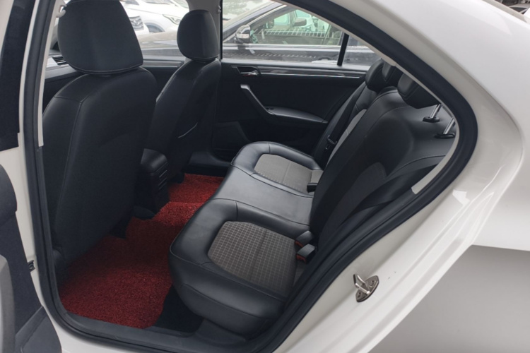 Volkswagen Santana 2017 immagine di auto #13