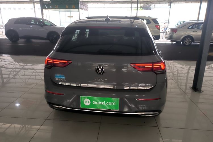 Volkswagen Golf 2021 car image #6