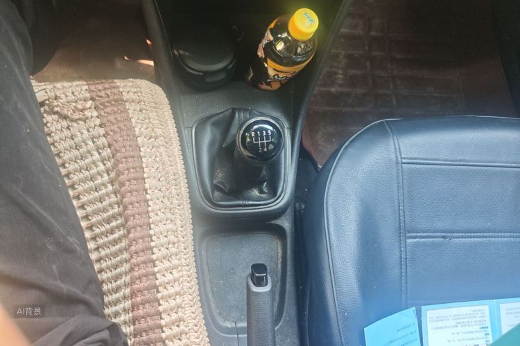 Volkswagen Polo 2015 car image #16