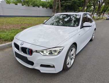 BMW 3 Series 2019 BMW 3 Series 2019 immagine di auto