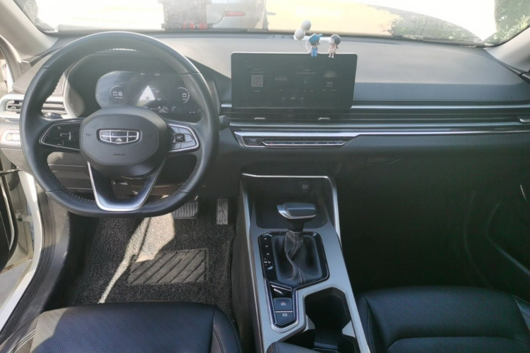 GEELY Emgrand 2022 car image #10