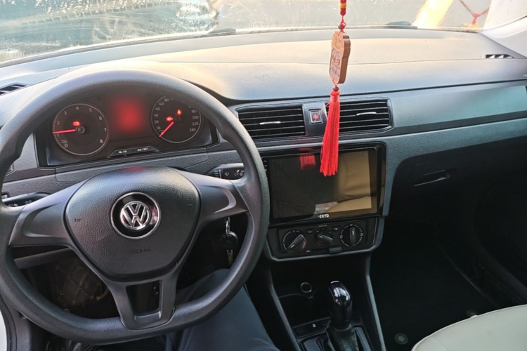 Volkswagen Santana 2019 #10 Volkswagen Santana 2019 car image #10
