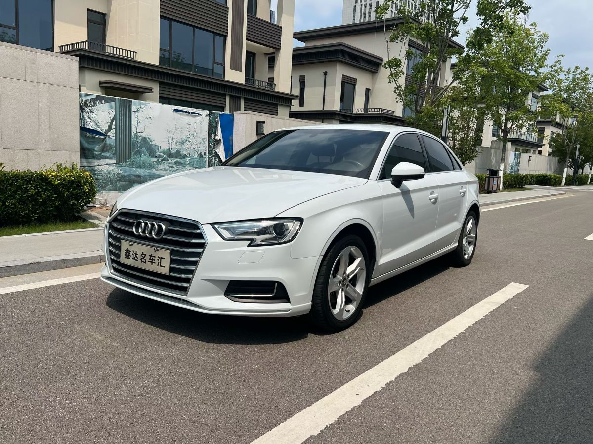 Audi A3 2019 car image #2
