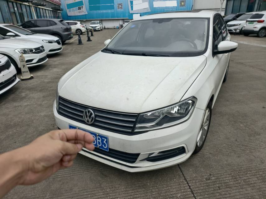 Volkswagen Santana 2018 car image 