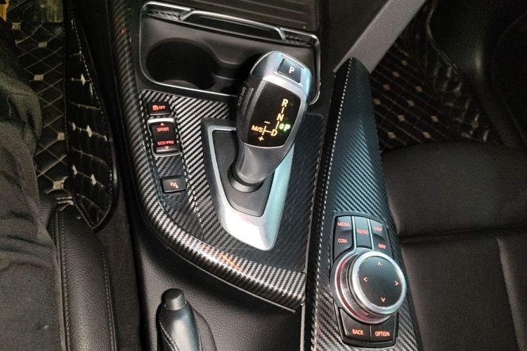 BMW 3 Series GT 2019 #14 BMW 3 Series GT 2019 car image #14