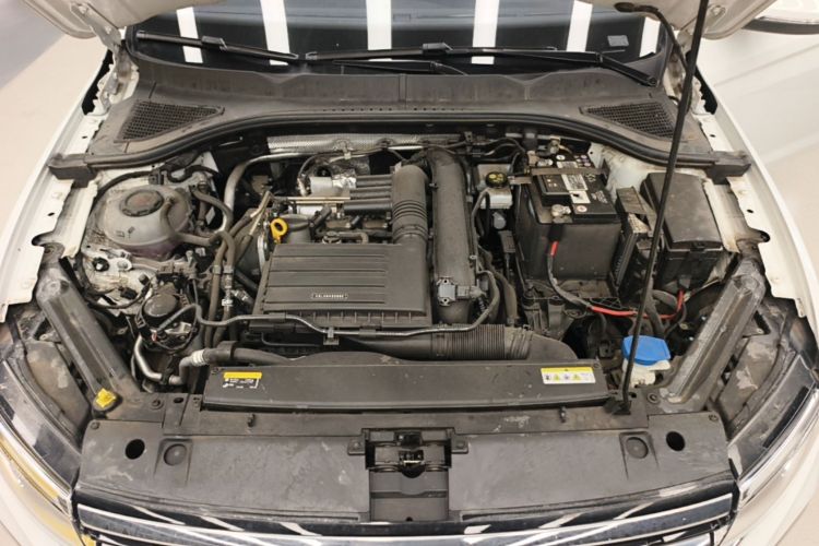 Volkswagen Bora 2023 car image #22