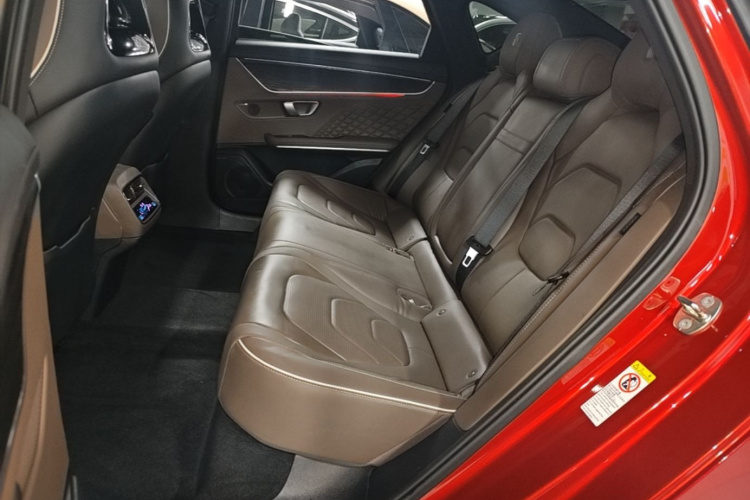 BYD Han 2023 immagine di auto #17