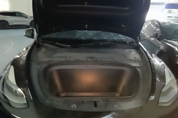 Tesla Model Y 2022 #20 Tesla Model Y 2022 car image #20