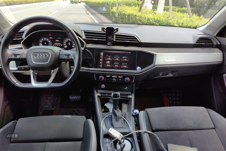 Audi Q3 2021 #11 Audi Q3 2021 car image #11