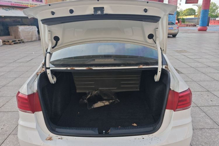 Volkswagen Santana 2019 صورة سيارة #19