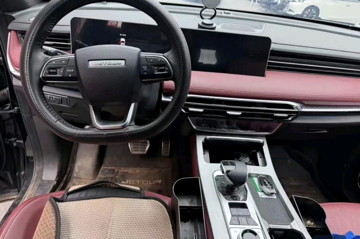 Jetour X70 PLUS 2025 #4 Jetour X70 PLUS 2025 изображение автомобиля #4