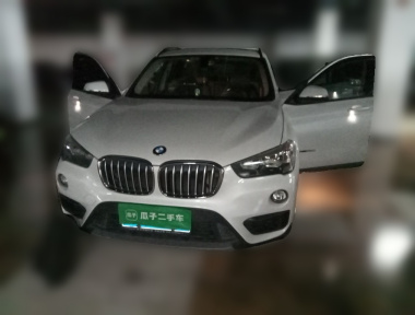 BMW X1 2017 BMW X1 2017 صورة سيارة
