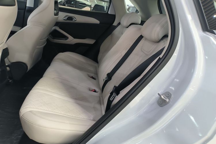 BYD YuanUP 2024 #17 BYD YuanUP 2024 car image #17
