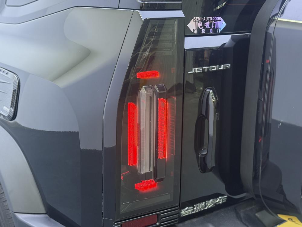 Jetour Traveller 2024 car image #13